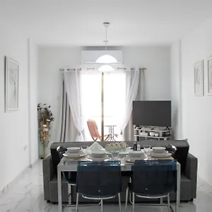  Apartament Apartment,near The Pinikoudes Cypr