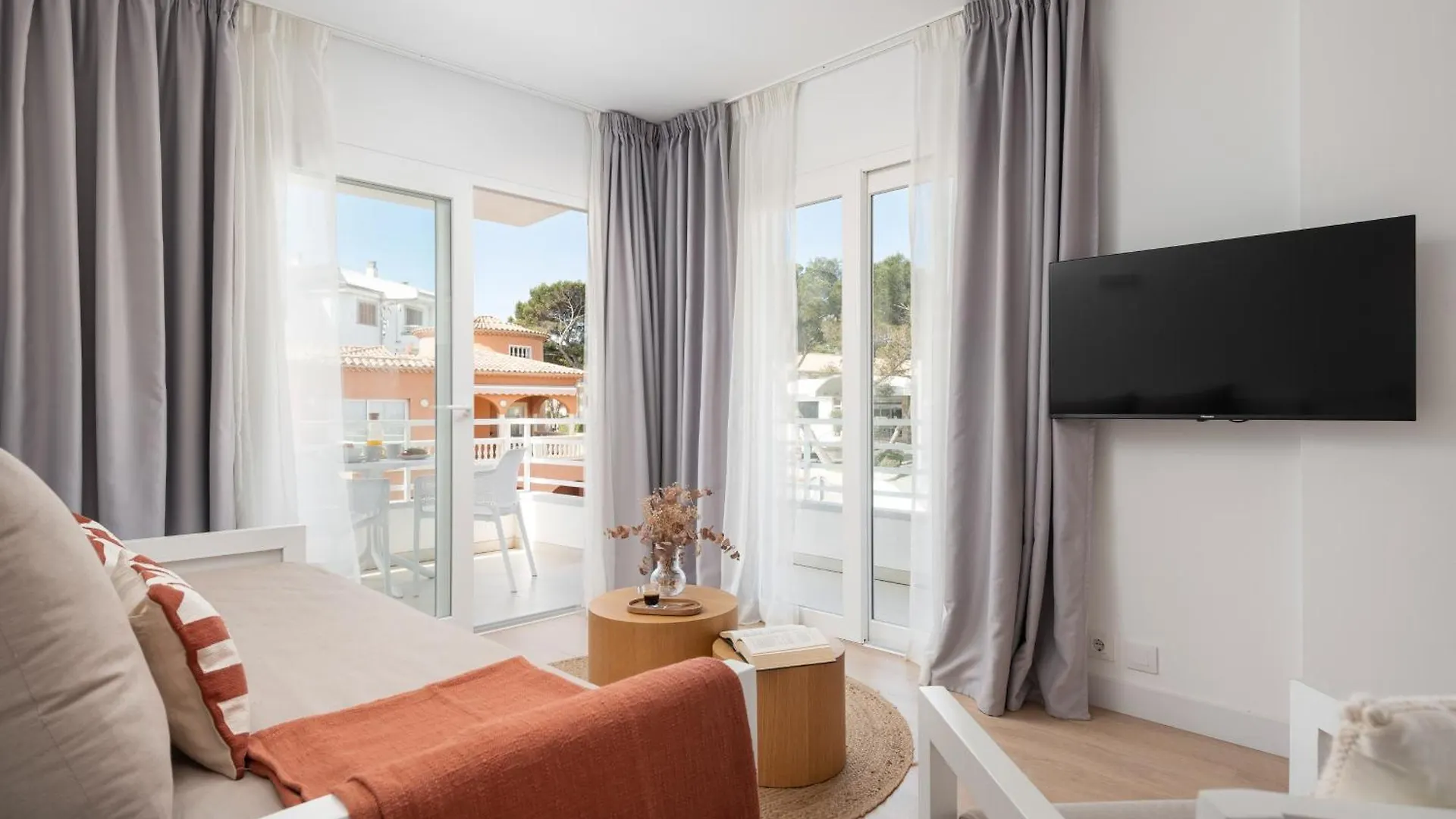 Baulo Mar Apartments Can Picafort  Spain